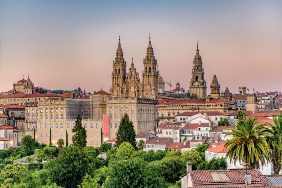 Santiago: Essential Tour of the Citys Emblematic Places