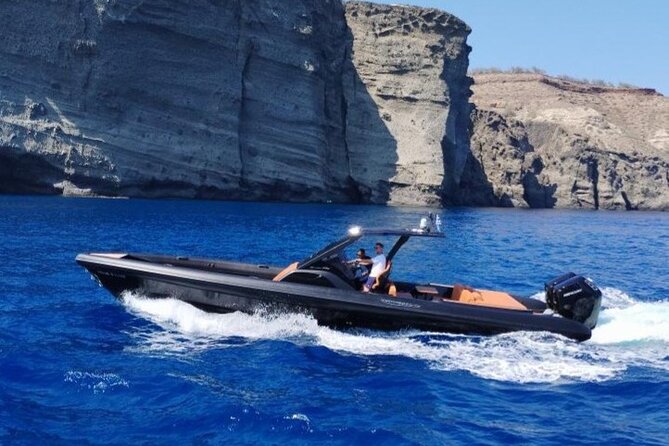 Santorini Caldera: Private Cruise With Speed Boat & Open Bar