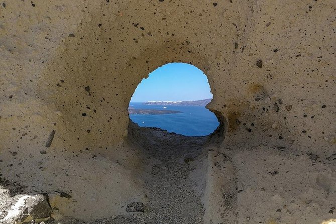 Santorini Private Romantic Tour With Dinner & Wine Tasting