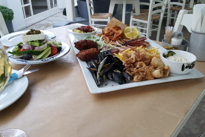 Santorini Private Tour With Food Experience
