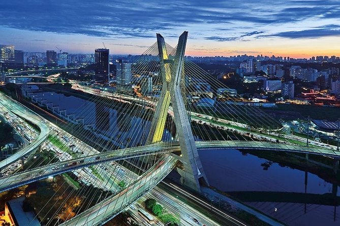 Sao Paulo Airport Transfers: Guarulhos Airport GRU to Sao Paulo in Luxury Van