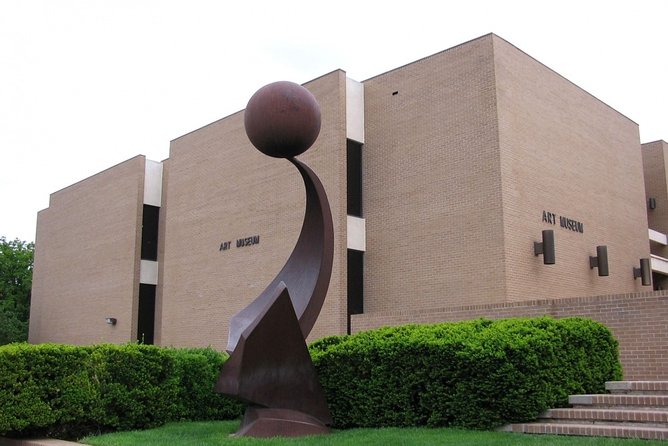 Self-Guided Amarillo Scavenger Hunt: Amarillo Art & Elms - Overview of the Scavenger Hunt