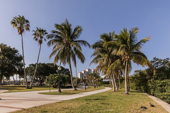 Self-Guided Fort Myers Scavenger Hunt: His Greatest Invention