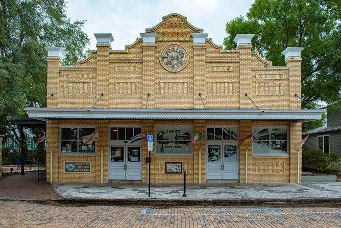Self-Guided Scavenger Hunt: Ybor City Wild Goose Chase