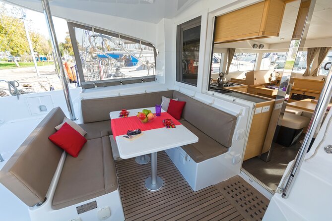 Semi Private Cruise With Luxury Catamaran in Delos and Rhenia Islands