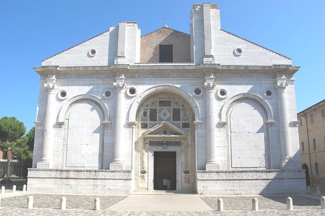 Semi-Private Rimini Tour of City Highlights With Top-Rated Guide