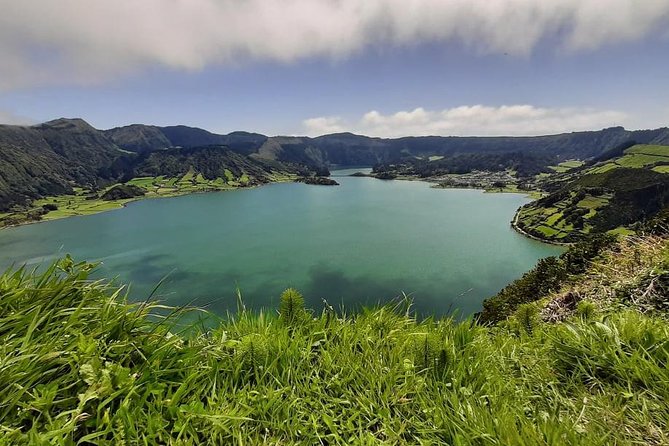 Sete Cidades & Mosteiros: Private 4×4 Tour Half Day