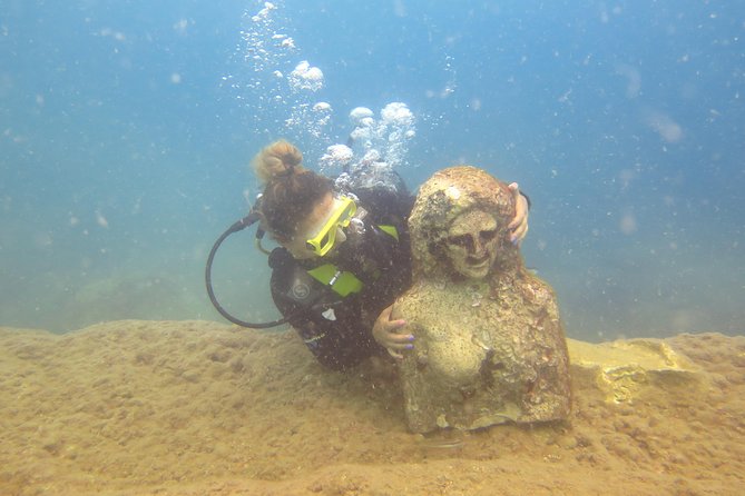 Side: Scuba Diving Under Water Museum