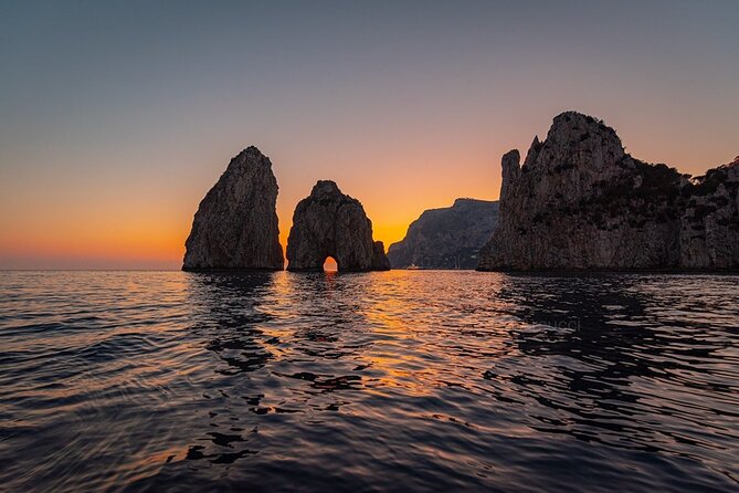 Small Group Capri Sunset Boat Tour With Swimming and Prosecco