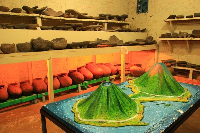 Small-Group Expedition of Ometepe Highlights With El Ceibo Museum