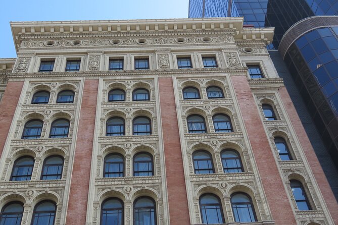 Small-Group Public Walking Tour Exploring Philadelphias Gilded Age to Now