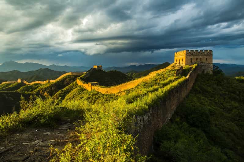 Small Group Tour To Two Section of Beijing Great Wall
