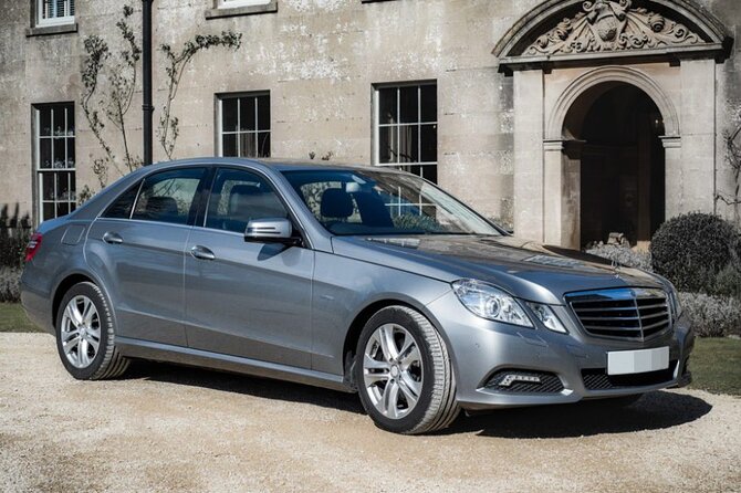 Southampton to Gatwick via Attraction of Your Choice (Stonehenge, Windsor Etc)