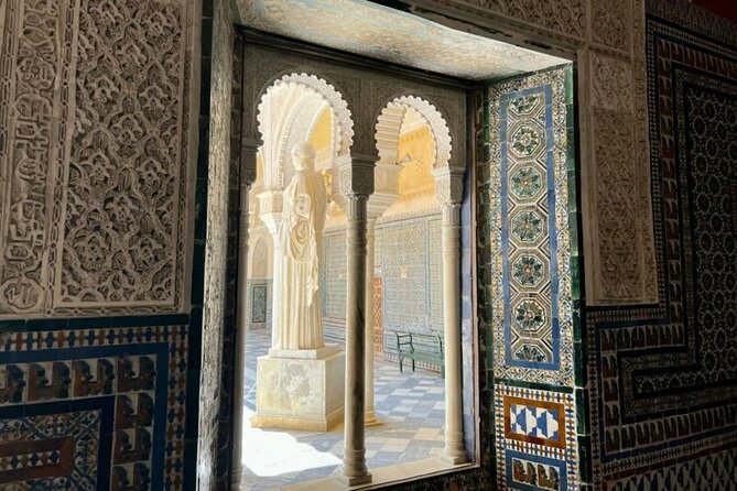 Spirit of Seville – Private Walking Tour With Casa De Pilato