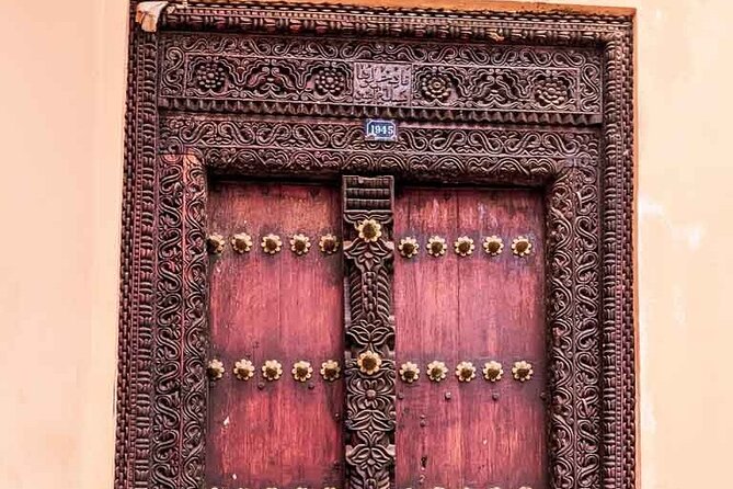 Stone Town Private Tour With Slave Market Tickets