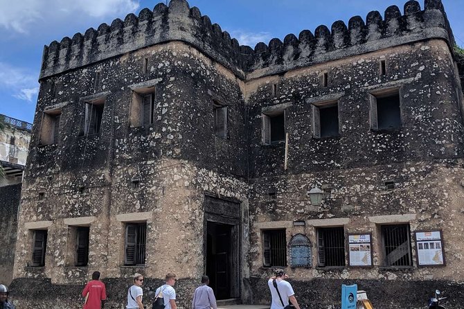 Stone Town Walking Tour, Shopping, History and Culture - Stone Town Highlights