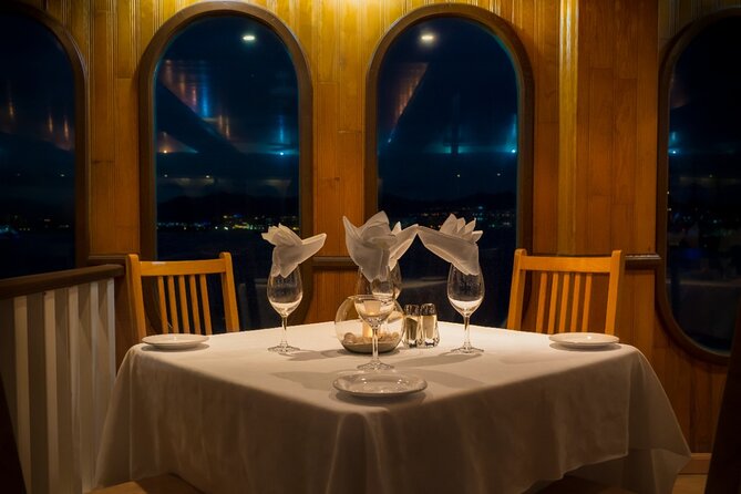 Sunset Dinner Show Cruise Tour in Cabo San Lucas