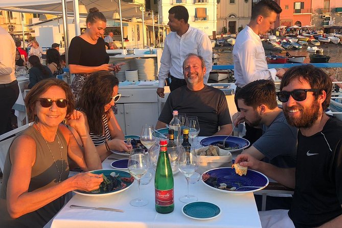 Sunset Stroll: Sorrento Small Group Walking & Food Tour