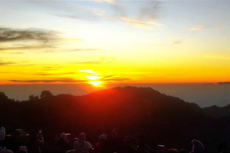 Surabaya/Malang: Bromo and Madakaripura Tour in 1 Day