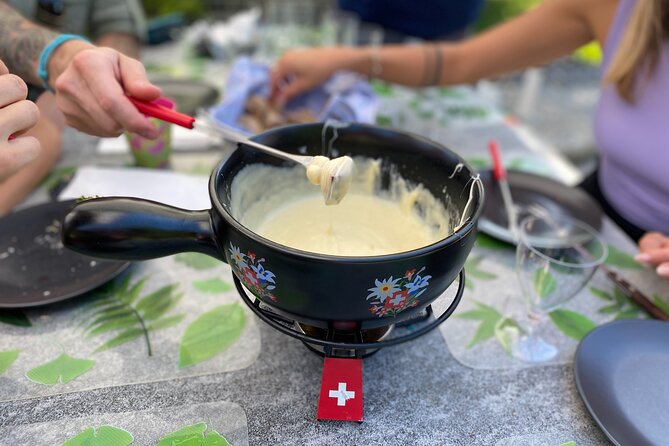 Switzerland Picturebook Private Tour: Farm, Villages, & Mountains