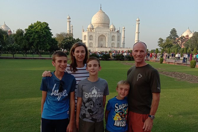 Taj Mahal Day Tour From Delhi by Superfast Train