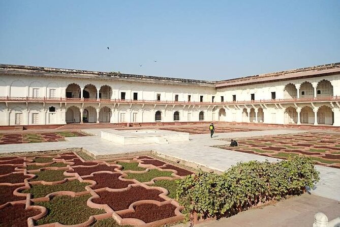 Taj Mahal Sunrise and Sunset Tour From Delhi With Fatehpur Sikri