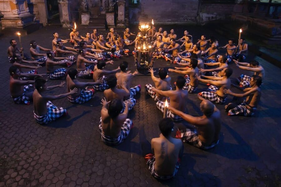Tanah Lot Temple With Ubud Tour and Watching the Kecak Dance