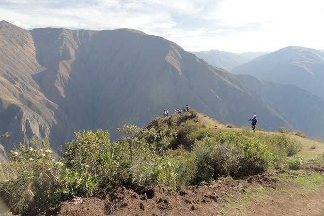 The Condor Canyon in Chonta 1 Day – Private Service