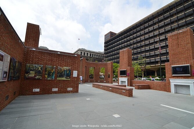 The Founding Fathers of Philadelphia: Private 2-hour History Tour - Philadelphias Iconic Historical Landmarks