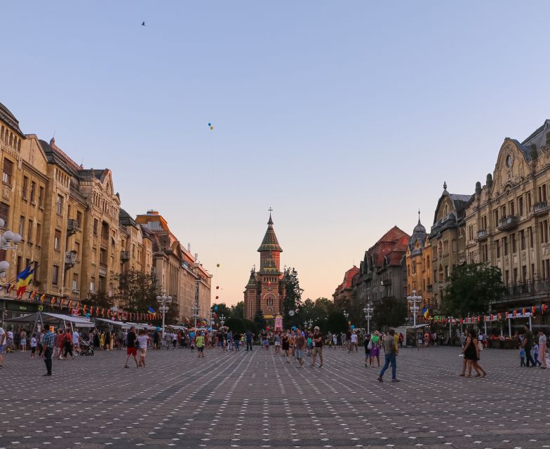 Timișoara: Best Introductory City Tour With a Local