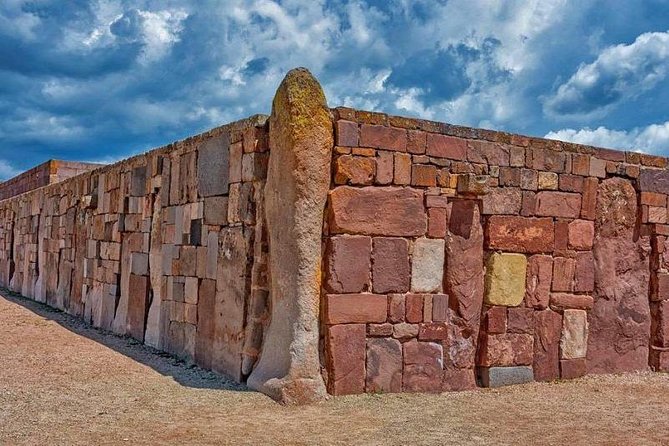 TIWANAKU RUINS. Spiritual & Political Centre – Tiwanaku Culture.