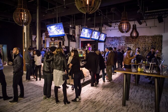 Toronto Bar Hunt: Take On Toronto Bar Crawl - Overview of the Activity