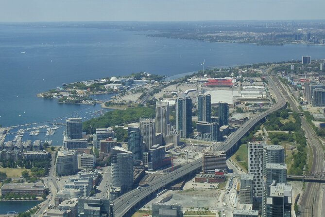 Toronto Self-Guided Walking Tour and Scavenger Hunt