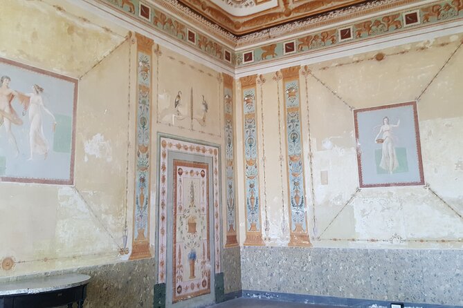 Tour at the Royal Palace of Portici and the Golden Mile