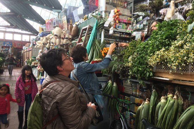 Tour in the Peasant Market of the Traditional Neighborhood of Bogotá
