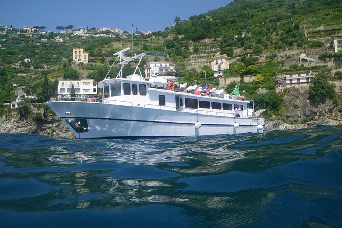 Tour on the Amalfi Coast, 4-Hour Cruise With Aperitif