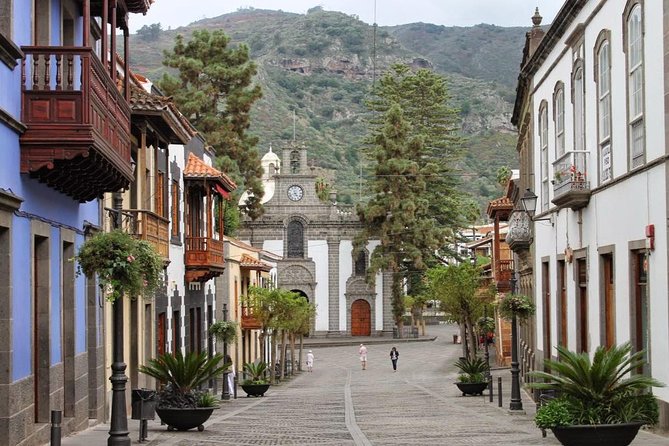 Traditional Market Day and San Mateo & Teror