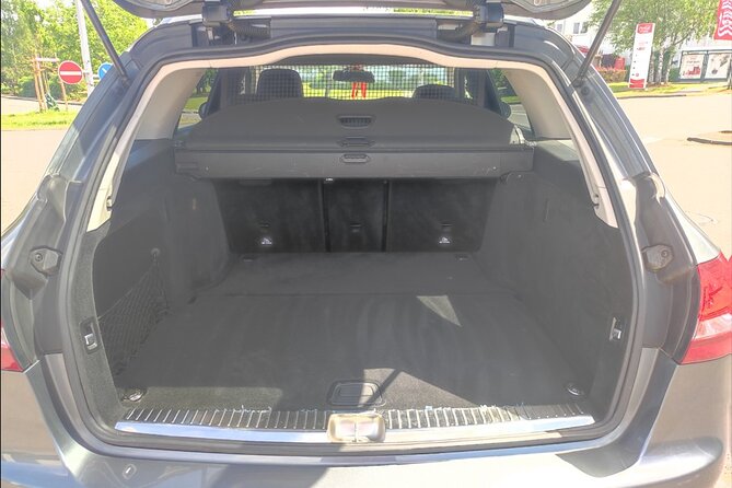 Transfers in Luxembourg (LUX-AIRPORT-LUX-CITY)(10kms Inclued)