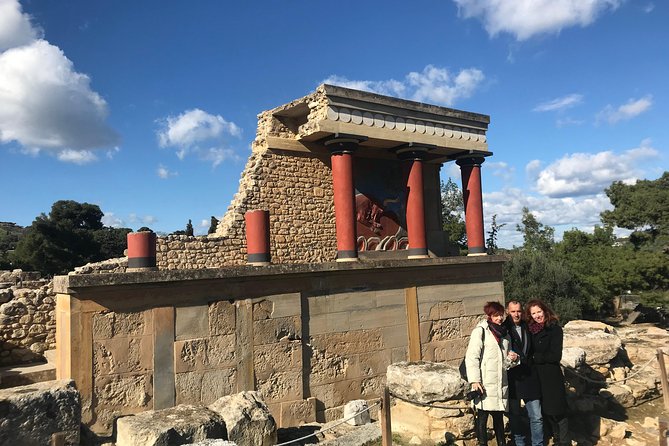 Travel Crete – Visit Knossos Palace (Semi Private – Shared Tour)