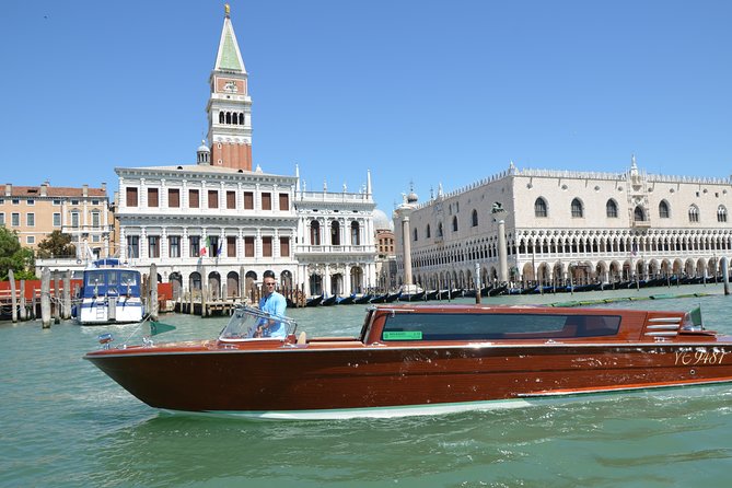 Treviso Airport Tfs to Venice Hotels by Van and Watertaxi OR VICEVERSA
