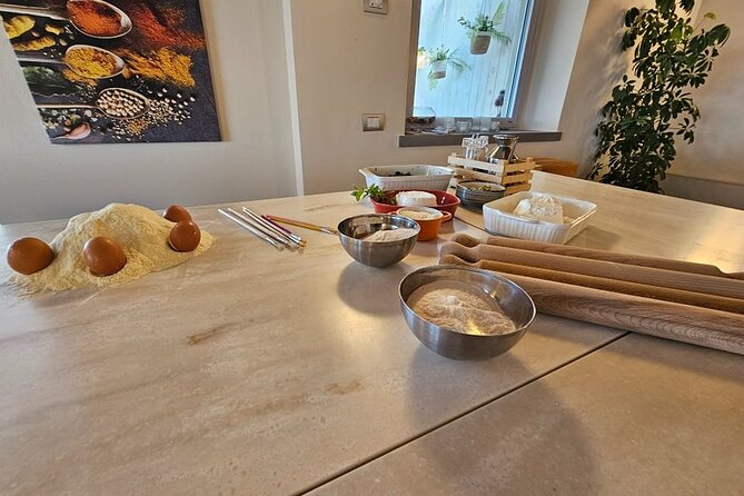 Truffle Hunting: Guided Tour and Pasta Cooking With Lunch