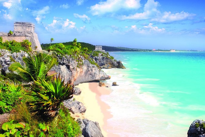 Tulum Ruins Guided Tour From Cancun and Riviera Maya