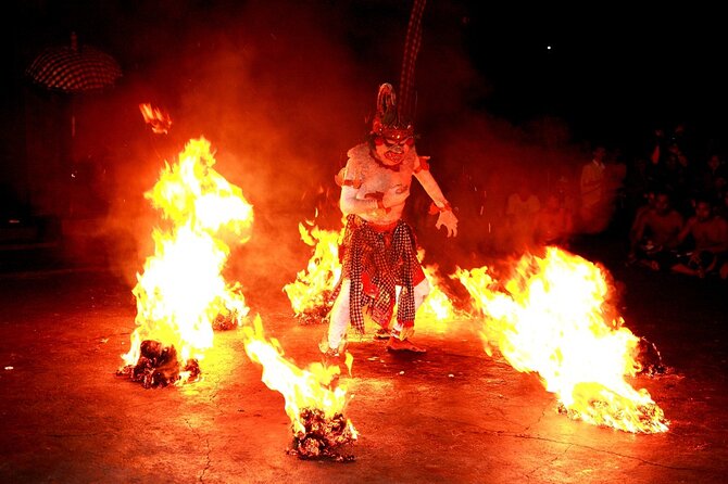 Uluwatu Sunset Tour: Uluwatu Temple & Kecak Dance - Exploring Uluwatu Temple