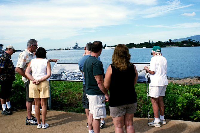 USS Arizona Memorial Deluxe Multimedia & VR Tour