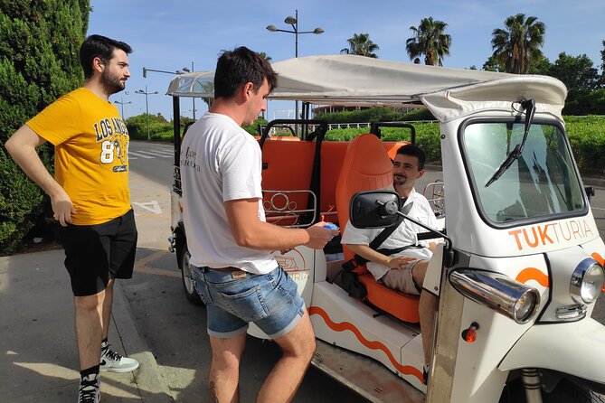 Valencia: Tuk Tuk Modern Tour