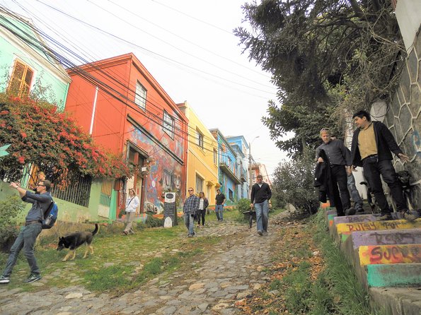 Valparaiso Walking Tour Including Funiculars and Trolley Bus Rides - Overview of the Valparaiso Tour