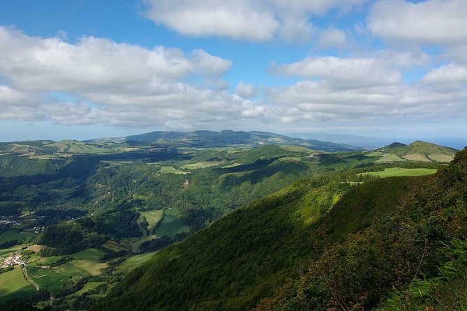 Van – Scenic Tour – Northeast / Povoaçã – Full Day/ With Lunch (Shared)