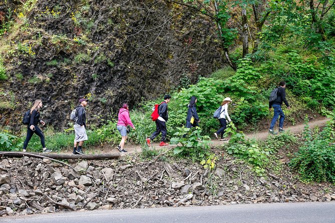 Visit Multnomah Falls, Two Waterfalls, & Vista House