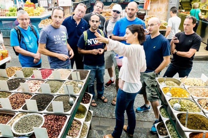 Walk in Old Dubai With New Friend(Pickup Option From Hotel) - Experience Old Dubais Charm