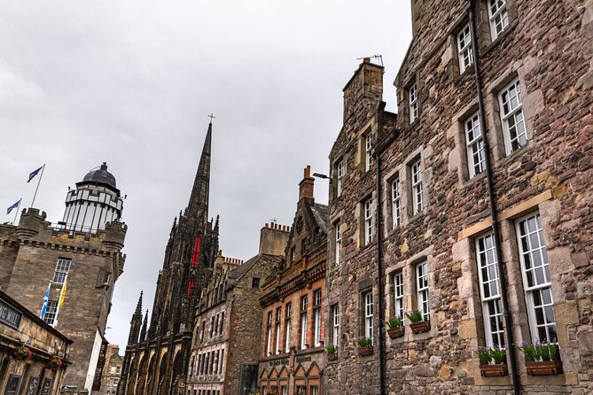 Walk on the Pages of Edinburgh – Guided Literary Tour